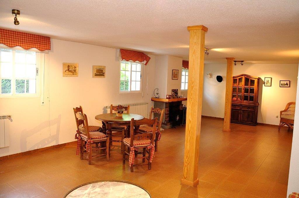 Casa Bellavista Becerril Villa เบเซร์ริล เด ลา เซียรา ภายนอก รูปภาพ